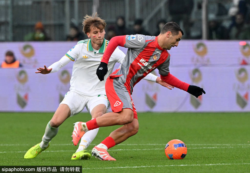 欧洲综述：红牌风波葬送罗马胜局，卡利亚里绝杀引爆意甲战火