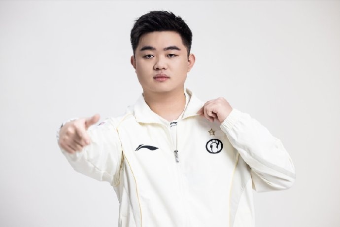 IG分享选手照片：定妆照返图掉落